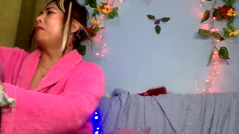 Snapshot of sweetspicypotato chatting on February 24, 10:04 am spicy online show from February 24, 10:04 am