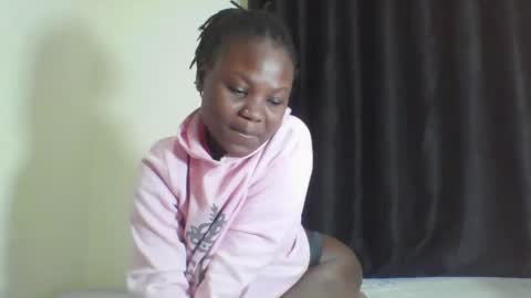 Snapshot of sweetsprincess8 chatting on October 4, 4:21 am sweetsprincess8 online show from October 4, 4:21 am