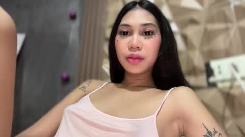 yanny online show from September 14, 4:06 pm