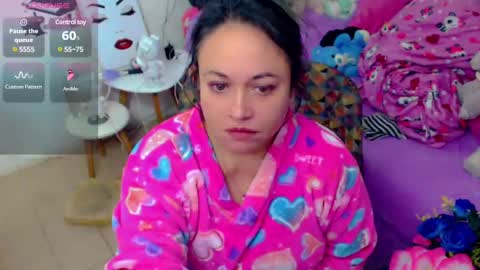 Snapshot of sweett_martina chatting on January 17, 9:17 am martina online show from January 17, 9:17 am