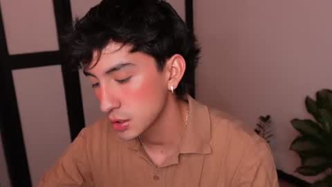 Snapshot of sweettaaron chatting on June 15, 12:35 am Andy online show from June 15, 12:35 am