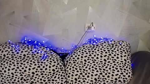 Snapshot of sweettchloe chatting on June 7, 1:15 pm SweetTChloe online show from June 7, 1:15 pm
