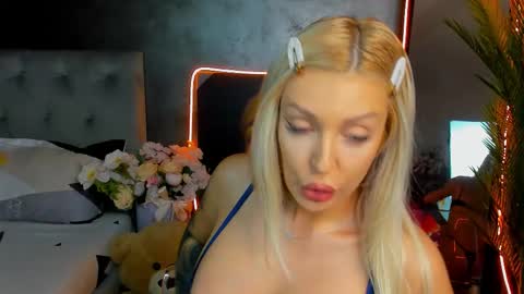 Jessica online show from September 26, 6:12 pm