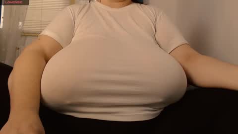 Maya online show from February 19, 2:23 pm