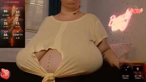 Maya online show from February 27, 2:21 pm