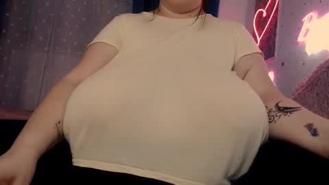 Maya online show from March 7, 8:22 pm