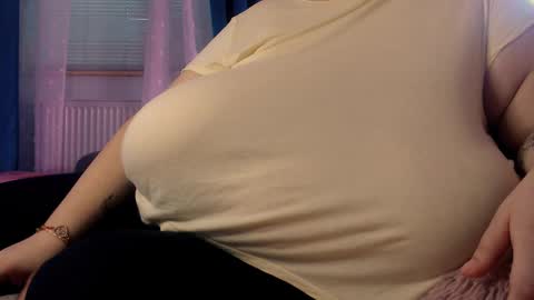 Maya online show from March 8, 3:56 pm