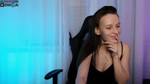 Snapshot of sweettooth20 chatting on January 9, 9:16 pm Leila and Alex online show from January 9, 9:16 pm