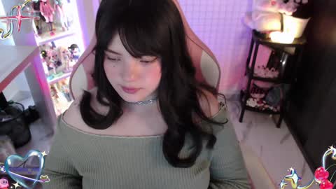 Pau online show from December 19, 9:17 pm