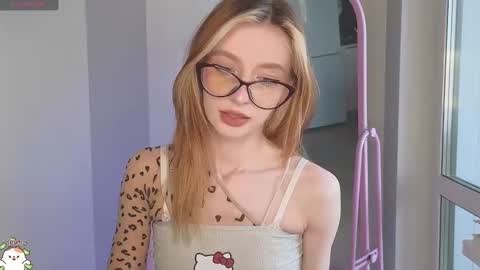 Elis  a little vacation Ill be here Saturday my schedules in bio online show from December 9, 9:17 am