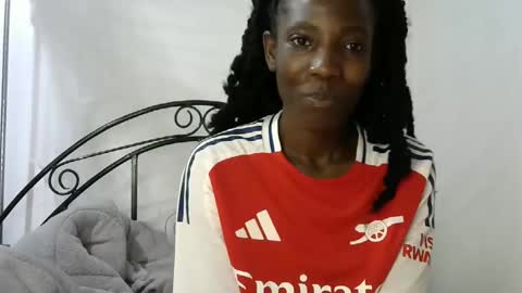 Snapshot of sweetvalariy chatting on January 6, 6:36 am sweetvalariy online show from January 6, 6:36 am