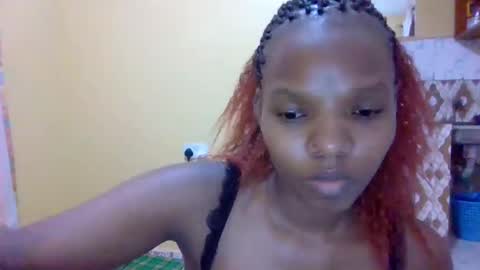 Snapshot of sweetwipe_africana14 chatting on December 19, 4:03 pm Essy online show from December 19, 4:03 pm