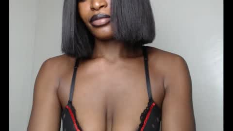 sweetxxboobsx online show from November 4, 8:46 am