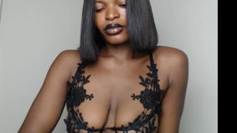 sweetxxboobsx online show from December 14, 8:30 am