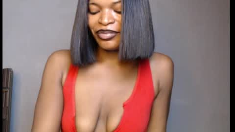 Snapshot of sweetxxboobsx chatting on May 16, 10:36 am sweetxxboobsx online show from May 16, 10:36 am