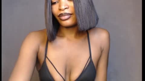 Snapshot of sweetxxboobsx chatting on June 11, 10:02 am sweetxxboobsx online show from June 11, 10:02 am