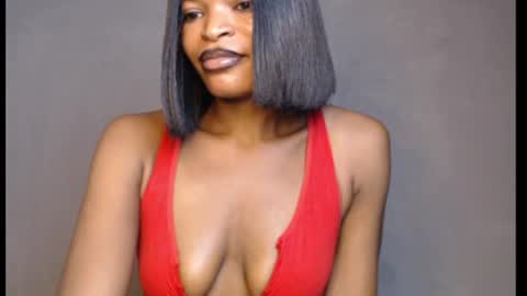 Snapshot of sweetxxboobsx chatting on June 18, 8:36 am sweetxxboobsx online show from June 18, 8:36 am