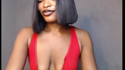 Snapshot of sweetxxboobsx chatting on June 27, 2:55 pm sweetxxboobsx online show from June 27, 2:55 pm