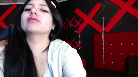 Snapshot of sweety_ashly chatting on February 4, 2:43 pm Ashley 3 online show from February 4, 2:43 pm