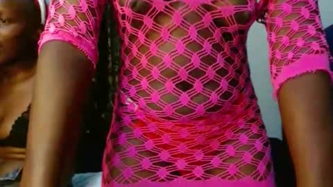 Snapshot of sweety_spixxy chatting on May 19, 11:00 pm Dolly online show from May 19, 11:00 pm