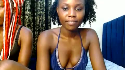 Snapshot of sweety_spixxy chatting on May 25, 2:12 pm Dolly online show from May 25, 2:12 pm