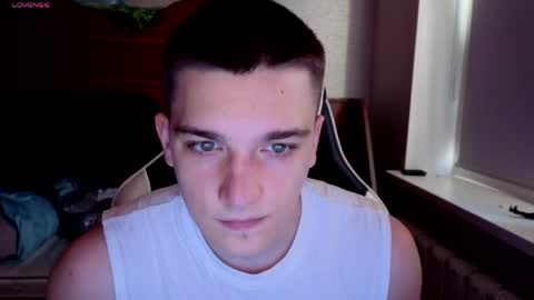 Snapshot of sweetyangeel chatting on May 17, 2:57 pm Alex online show from May 17, 2:57 pm