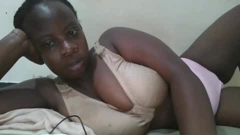 sweetyass25 online show from September 12, 5:02 pm