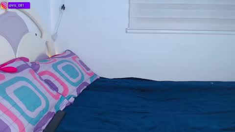 iris online show from December 8, 1:13 am