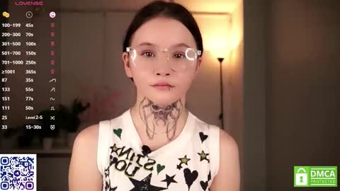 Astrid online show from November 22, 6:18 pm