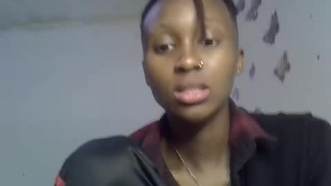 Snapshot of sweetypussy01 chatting on October 7, 7:33 pm sweetypussy01 online show from October 7, 7:33 pm