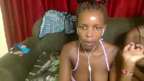 Snapshot of sweetz_candice chatting on March 9, 6:54 pm sweetz_candice online show from March 9, 6:54 pm