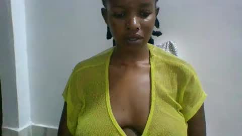 Snapshot of sweetz_candice chatting on October 5, 12:31 am sweetz_candice online show from October 5, 12:31 am