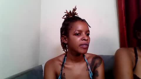 Snapshot of sweetz_candice chatting on April 26, 11:46 pm sweetz_candice online show from April 26, 11:46 pm