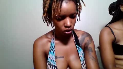 Snapshot of sweetz_candice chatting on May 21, 6:37 pm sweetz_candice online show from May 21, 6:37 pm