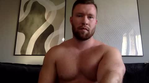 Snapshot of swekingxx chatting on November 6, 2:18 pm swekingxx online show from November 6, 2:18 pm