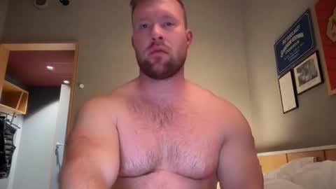 Snapshot of swekingxx chatting on May 18, 11:10 pm swekingxx online show from May 18, 11:10 pm