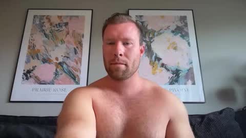 Snapshot of swekingxx chatting on June 9, 9:21 am swekingxx online show from June 9, 9:21 am