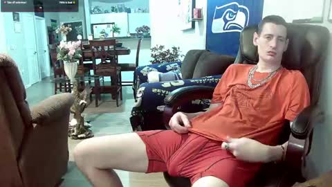 Snapshot of swelteringk chatting on September 22, 2:35 am Kile online show from September 22, 2:35 am