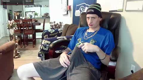 Snapshot of swelteringk chatting on October 4, 11:25 pm Kile online show from October 4, 11:25 pm