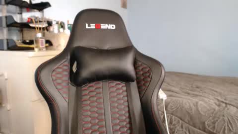 Kat online show from March 4, 7:03 am