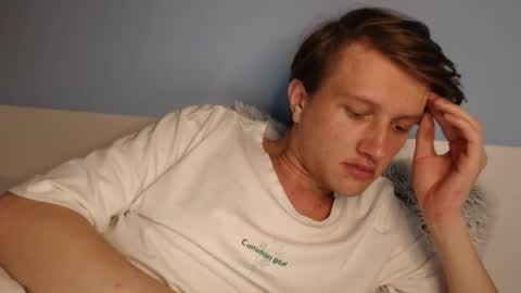 Kat online show from March 6, 8:27 pm