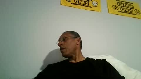 swimmerbod2495 online show from May 31, 1:36 am