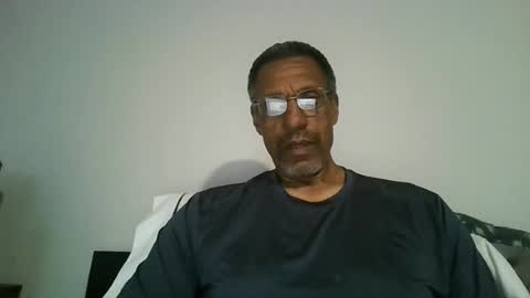 swimmerbod2495 online show from July 5, 10:39 pm