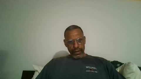 swimmerbod2495 online show from July 12, 5:42 am