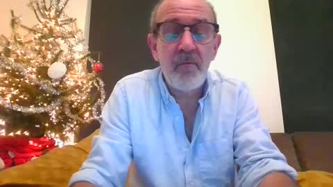 Snapshot of swimmi70 chatting on January 29, 11:35 pm swimmi70 online show from January 29, 11:35 pm