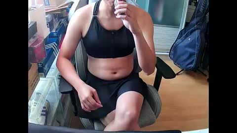 Snapshot of swimsuitloves chatting on November 2, 1:08 am swimsuitloves online show from November 2, 1:08 am