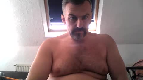 swinger_men_austria online show from March 18, 9:56 am