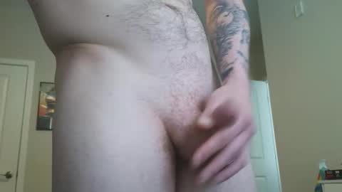 Snapshot of switchboy47 chatting on March 7, 7:33 pm switchboy47 online show from March 7, 7:33 pm