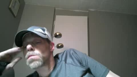 swontguy2025 online show from February 26, 6:15 am