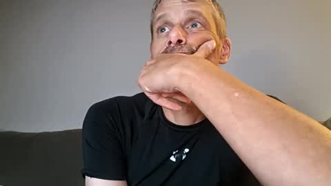 swontguy2025 online show from September 13, 6:24 am